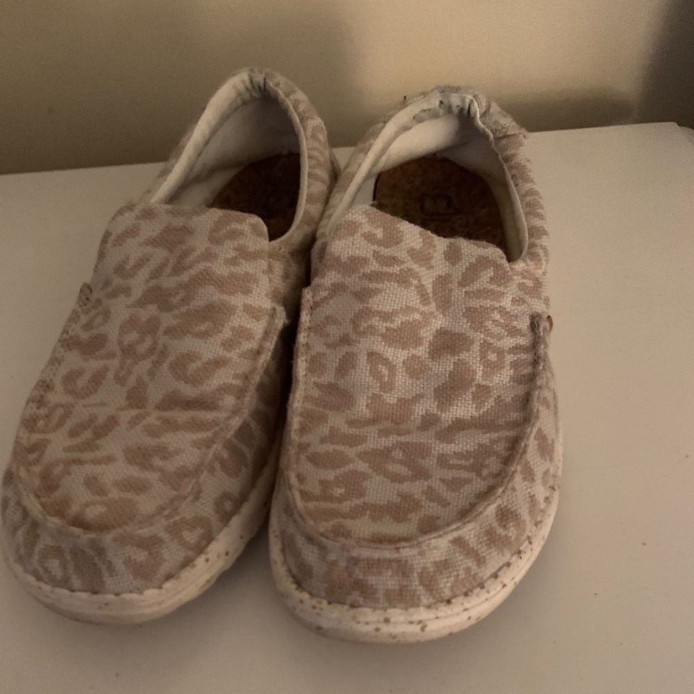 Hey Dude leopard shoes!!!